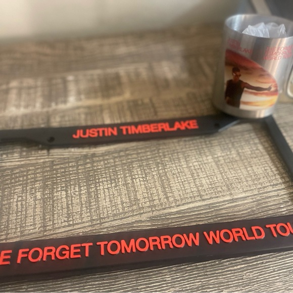 Justin Timberlake World Tour Metal Mug and Car Plate - Picture 2 of 2